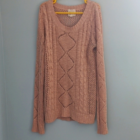Knit Pink Rose sweater - Picture 1 of 2